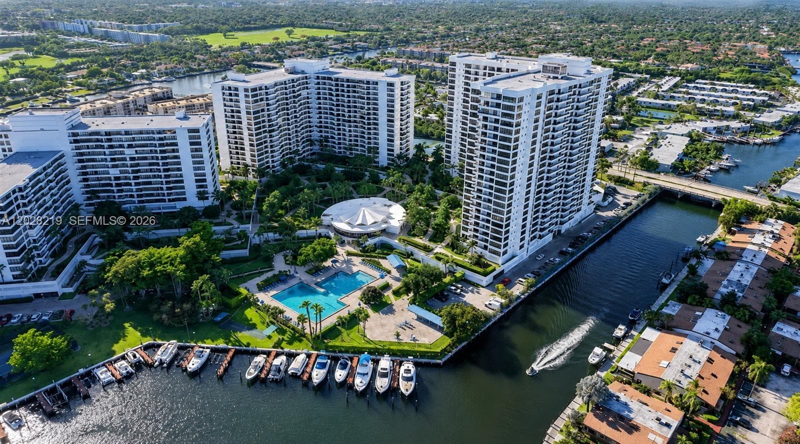 2500 Parkview Dr # 1815, Hallandale Beach, FL 33009 photo 2