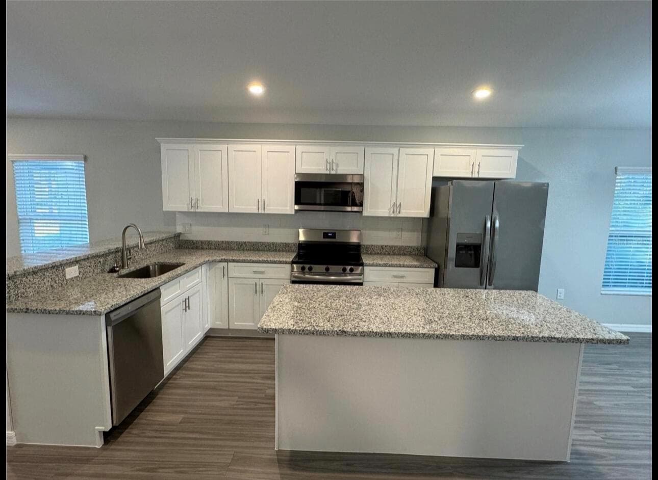 412 NE Avenue M NE, Winter Haven, FL 33881 photo 2
