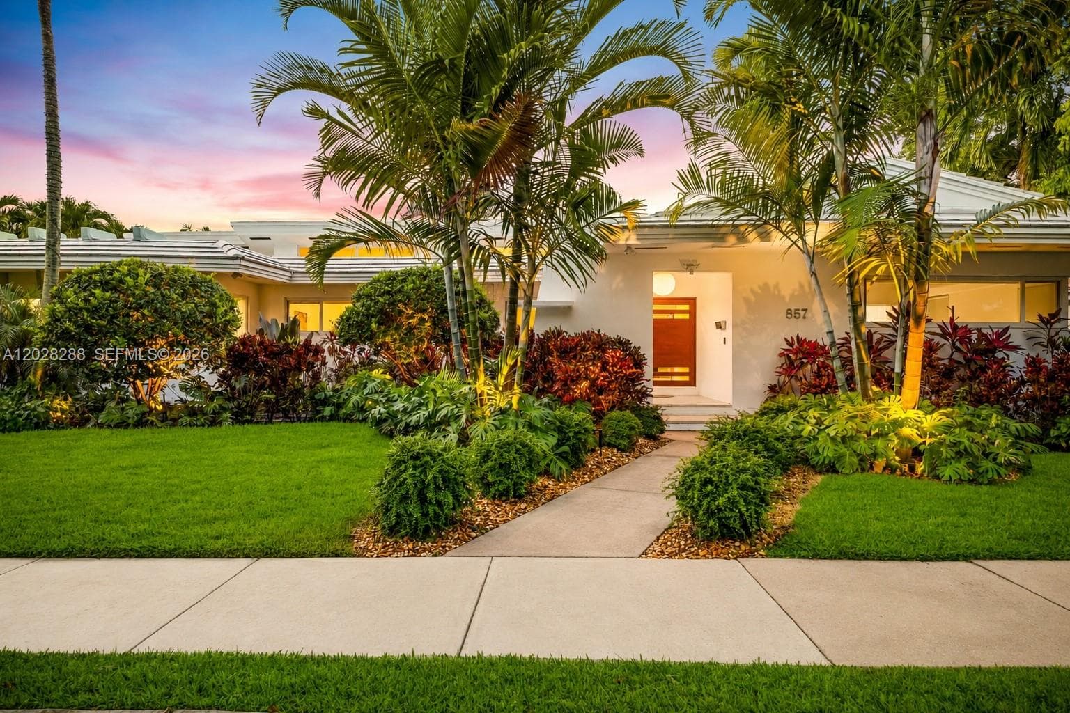 857 NE 98th St, Miami Shores, FL 33138 photo 3