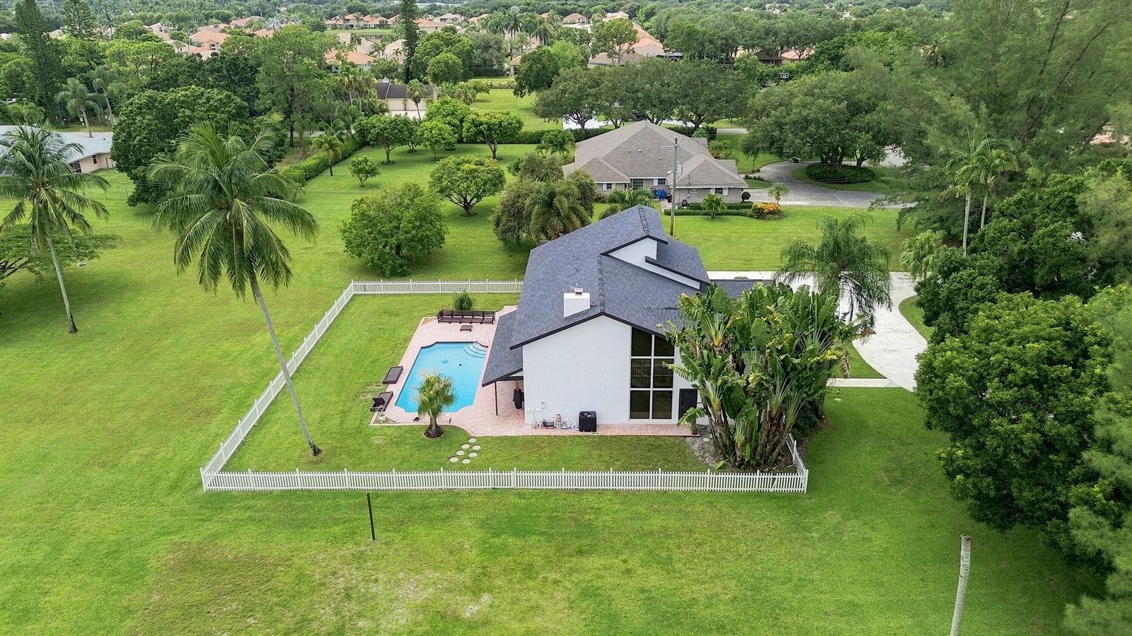 10400 W Tara Boulevard, Boynton Beach, FL 33437 photo 2