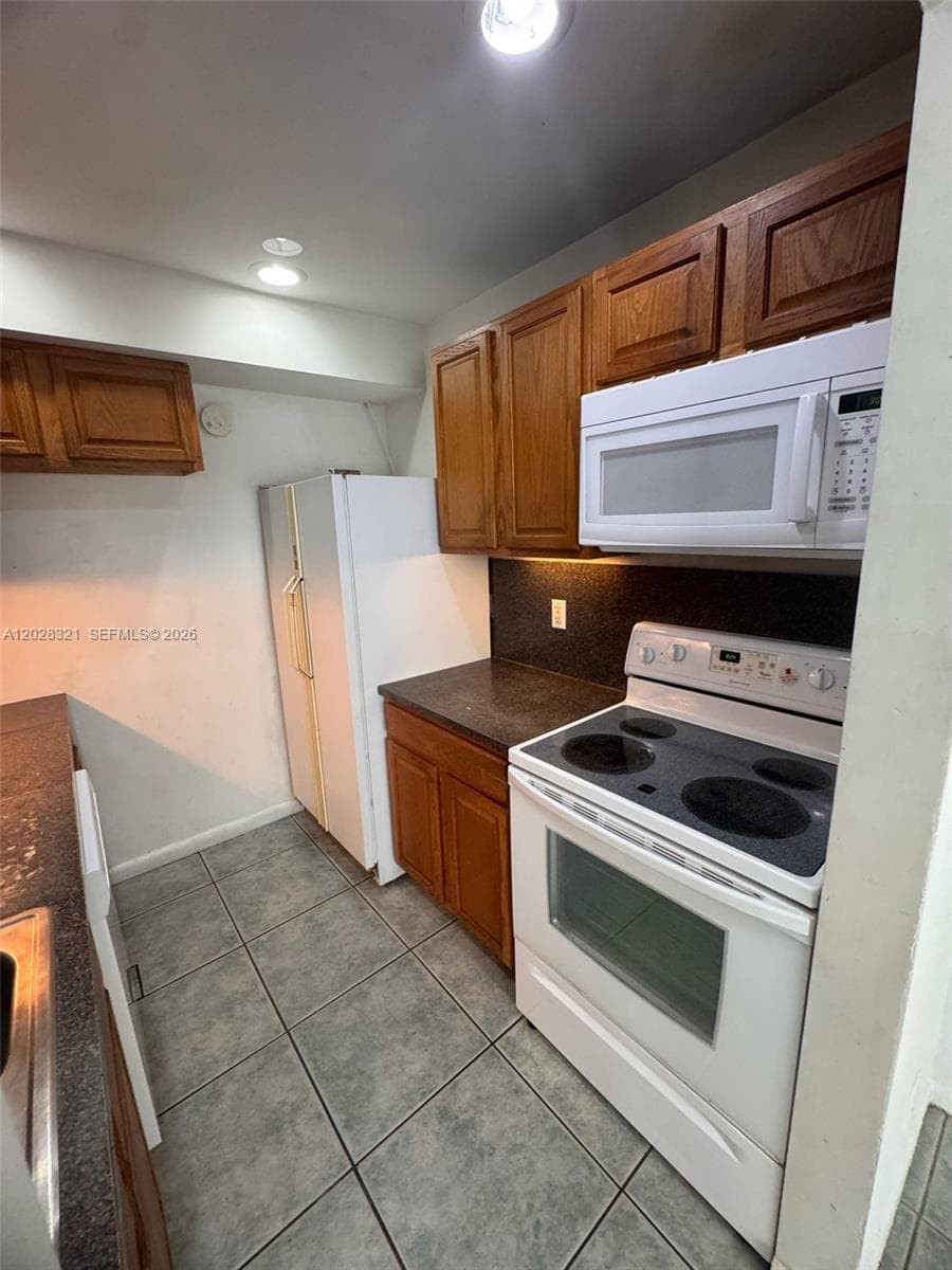 2120 Sherwood Forest Blvd # 30, West Palm Beach, FL 33415 photo 5