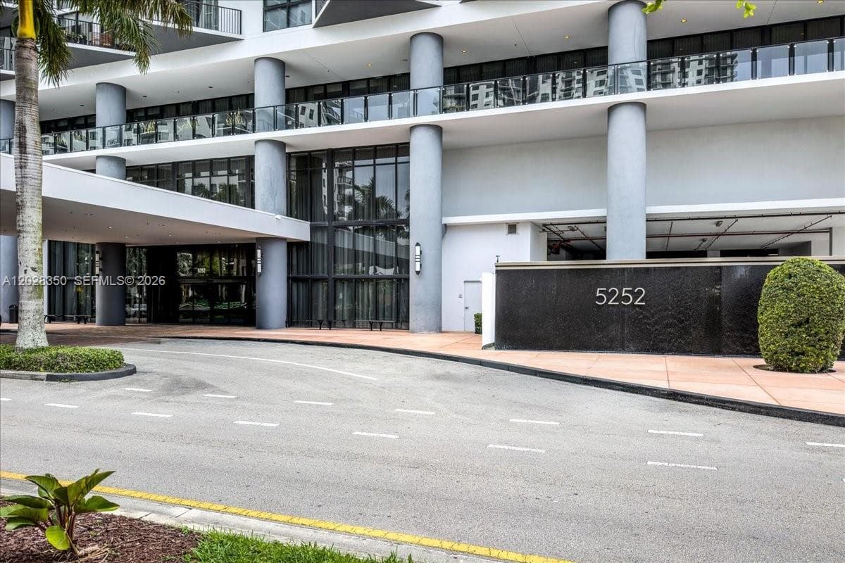 5252 NW 85th Ave # 1410, Doral, FL 33166 photo 3