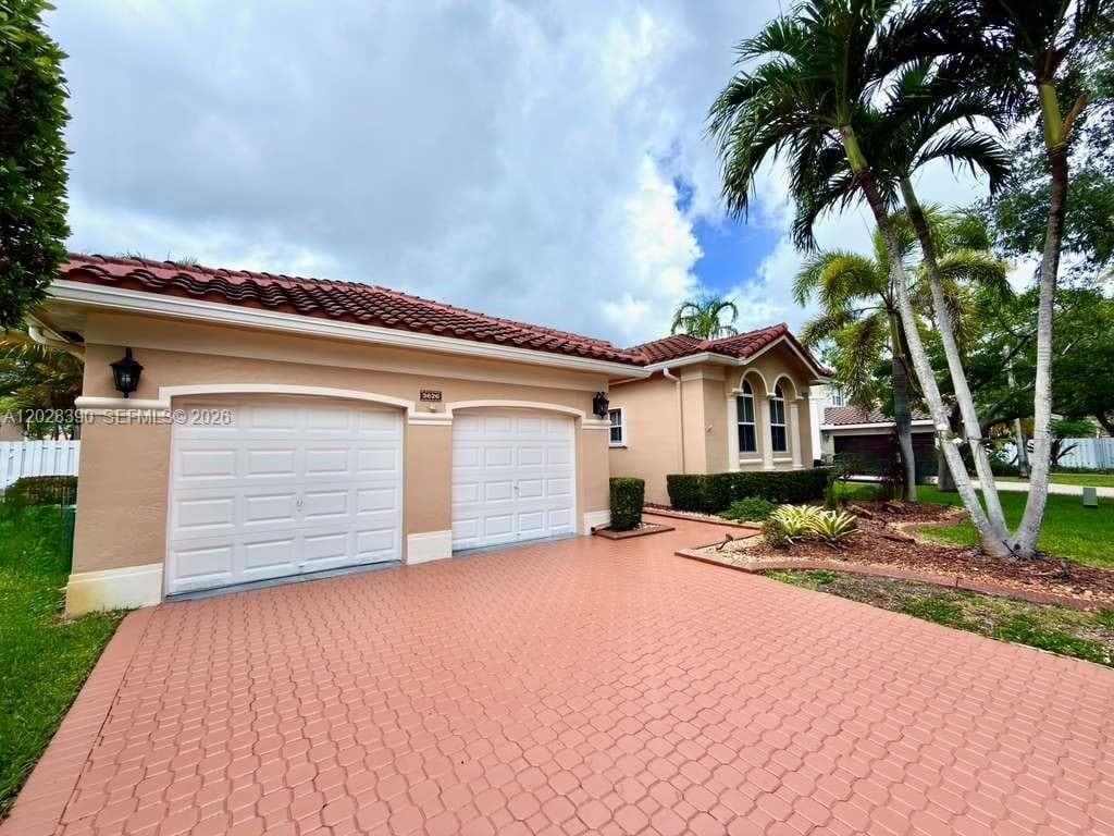 3626 SW 161st Ter, Miramar, FL 33027 photo 2