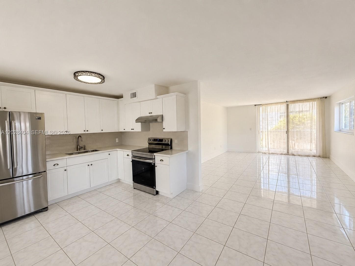 1400 Lincoln Rd # 301, Miami Beach, FL 33139 photo 3