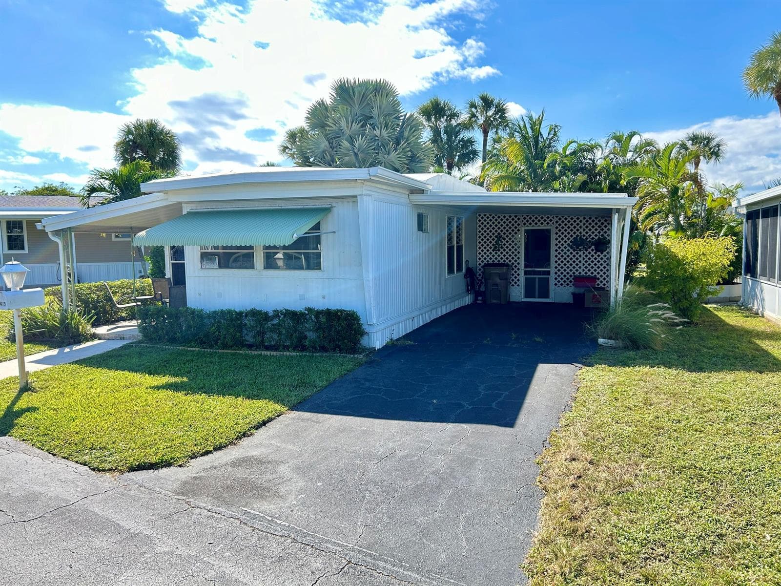 425 Bougainvilla Drive, Deerfield Beach, FL 33442 photo 2