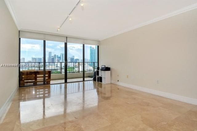 555 NE 15th St # 16H, Miami, FL 33132 photo 2