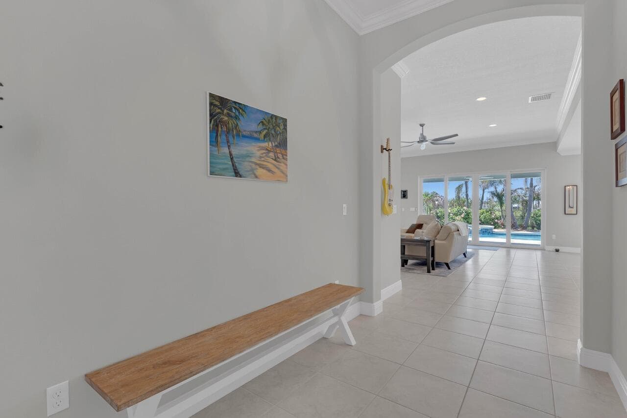 7203 33rd Square, Vero Beach, FL 32967 photo 2