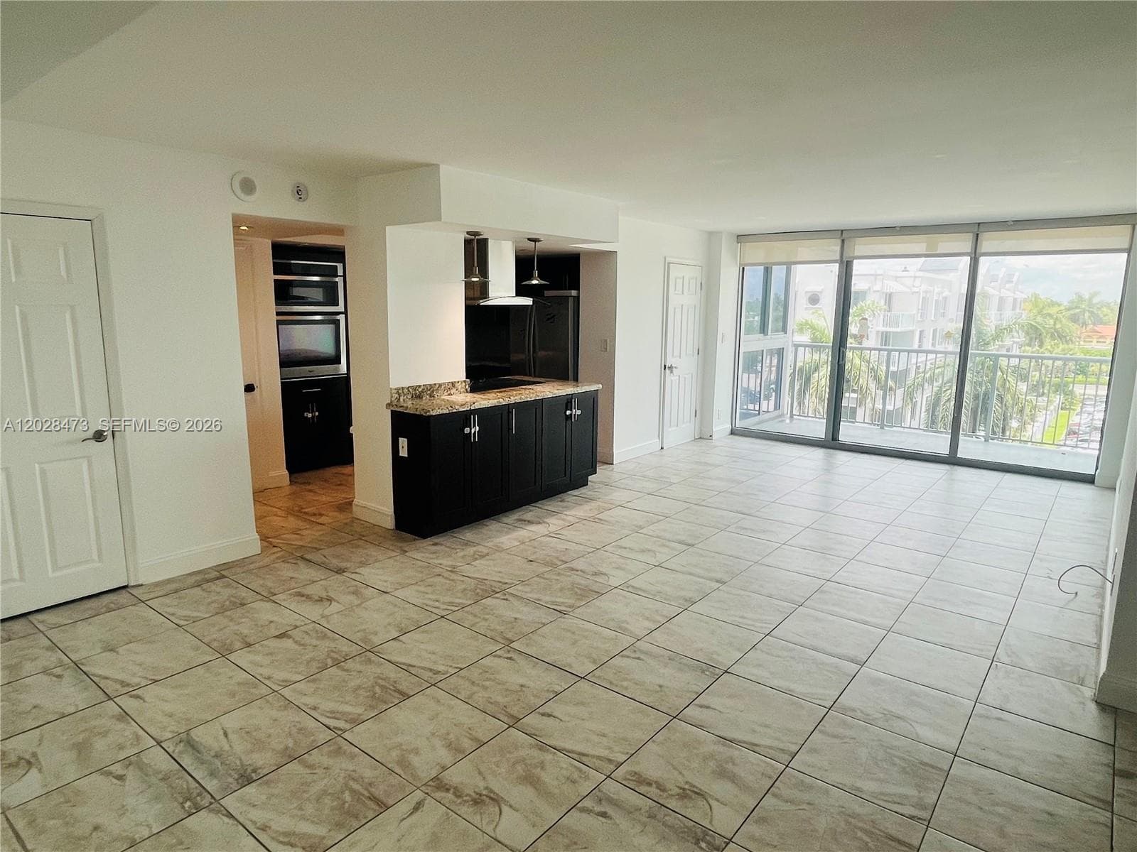 2655 Collins Ave # 602, Miami Beach, FL 33140 photo 2