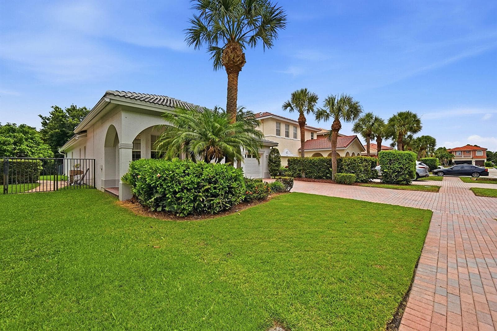 310 Venice Boulevard, Royal Palm Beach, FL 33411 photo 3