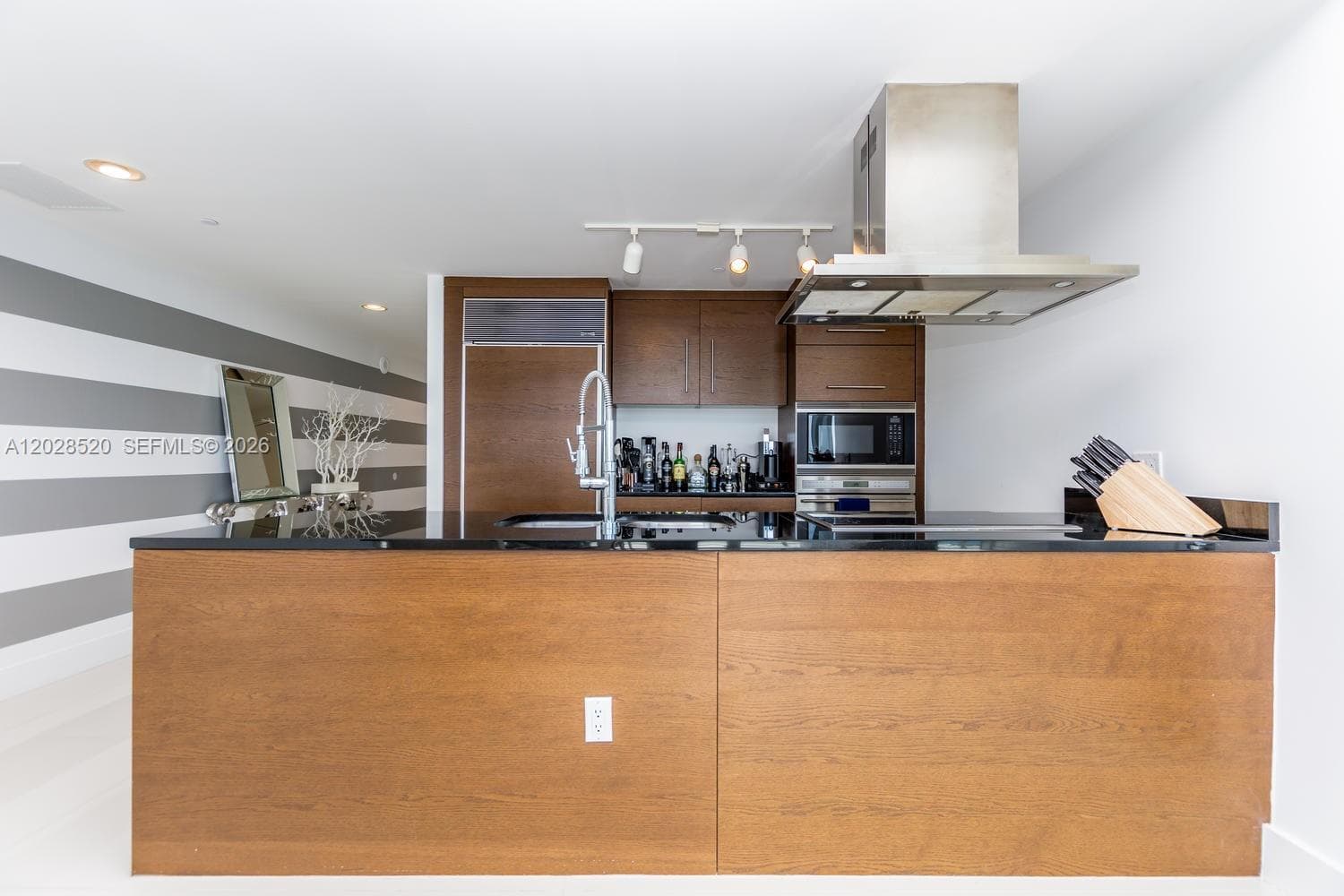 495 Brickell Ave # 4901, Miami, FL 33131 photo 5