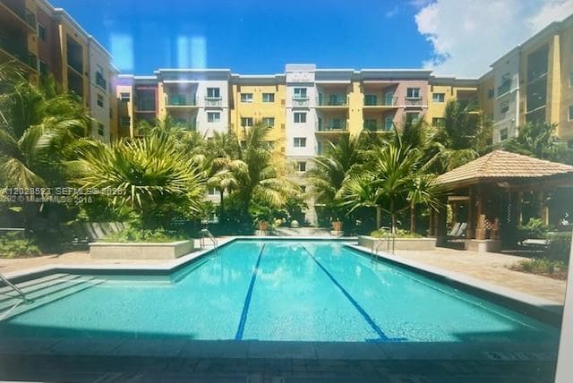 6001 SW 70th St # 114, South Miami, FL 33143 photo 2