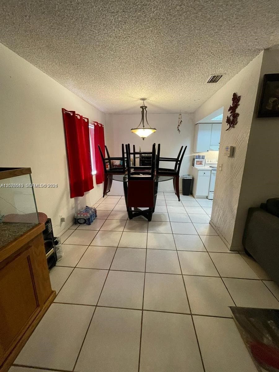 5813 NW 21st St # 20-C, Lauderhill, FL 33313 photo 3