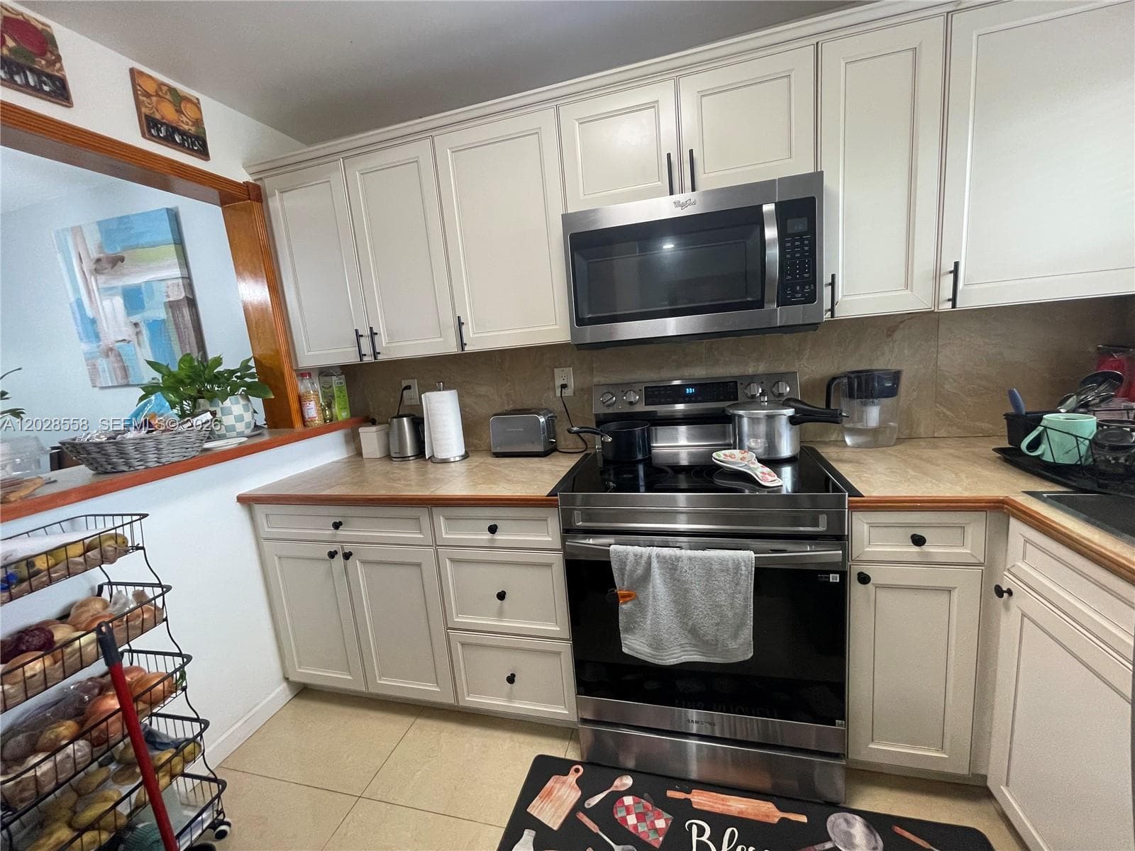 9281 Sunrise Lakes Blvd # 209, Sunrise, FL 33322 photo 3