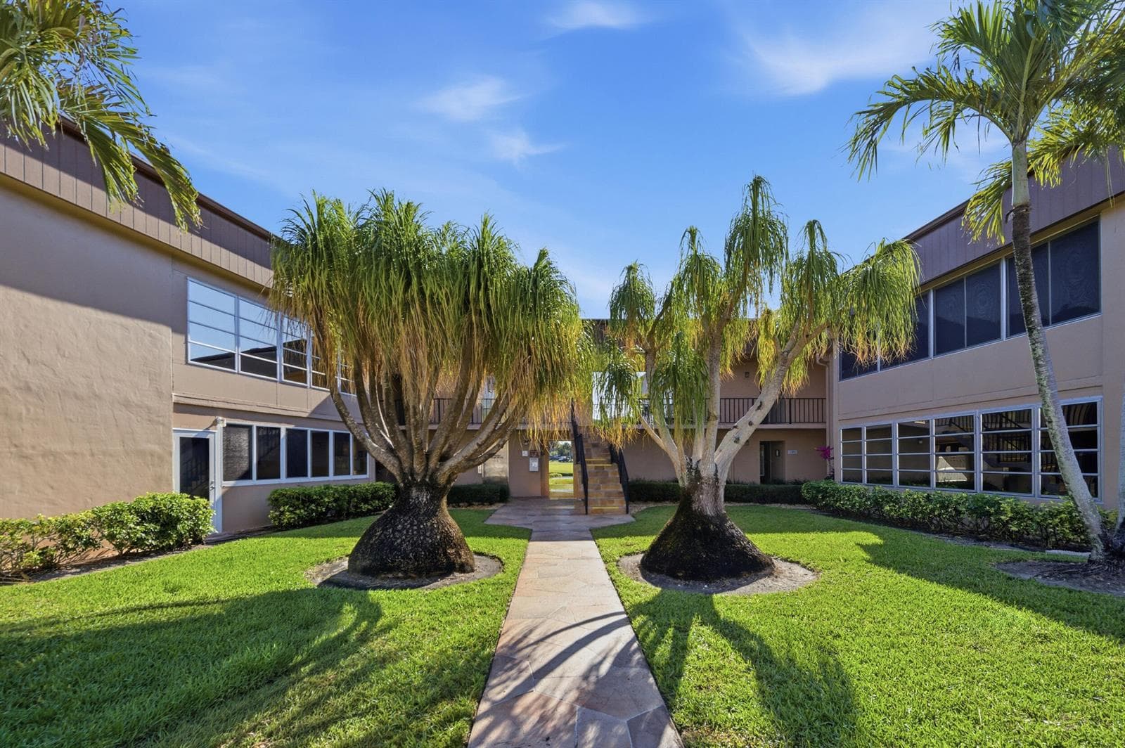 129 Piedmont C, Delray Beach, FL 33484 photo 2