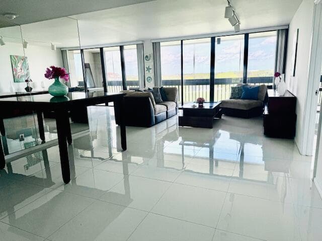 2000 Presidential Way # 702, West Palm Beach, FL 33401 photo 5