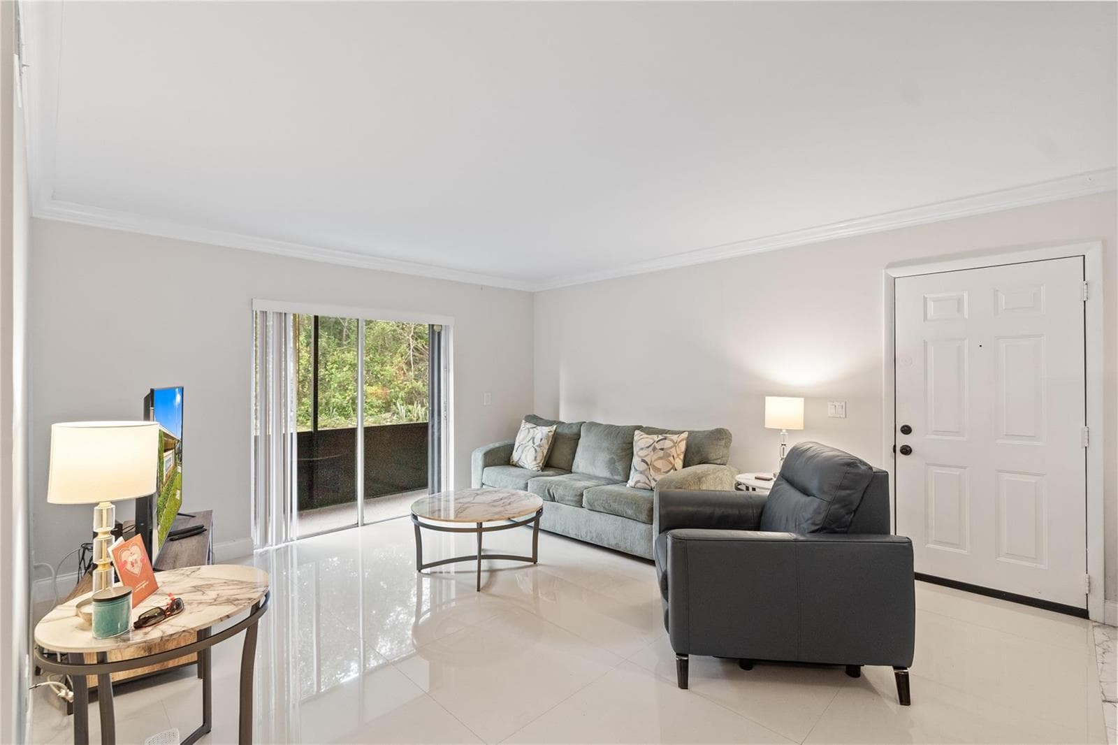 567 Trace Circle # 104, Deerfield Beach, FL 33441 photo 2