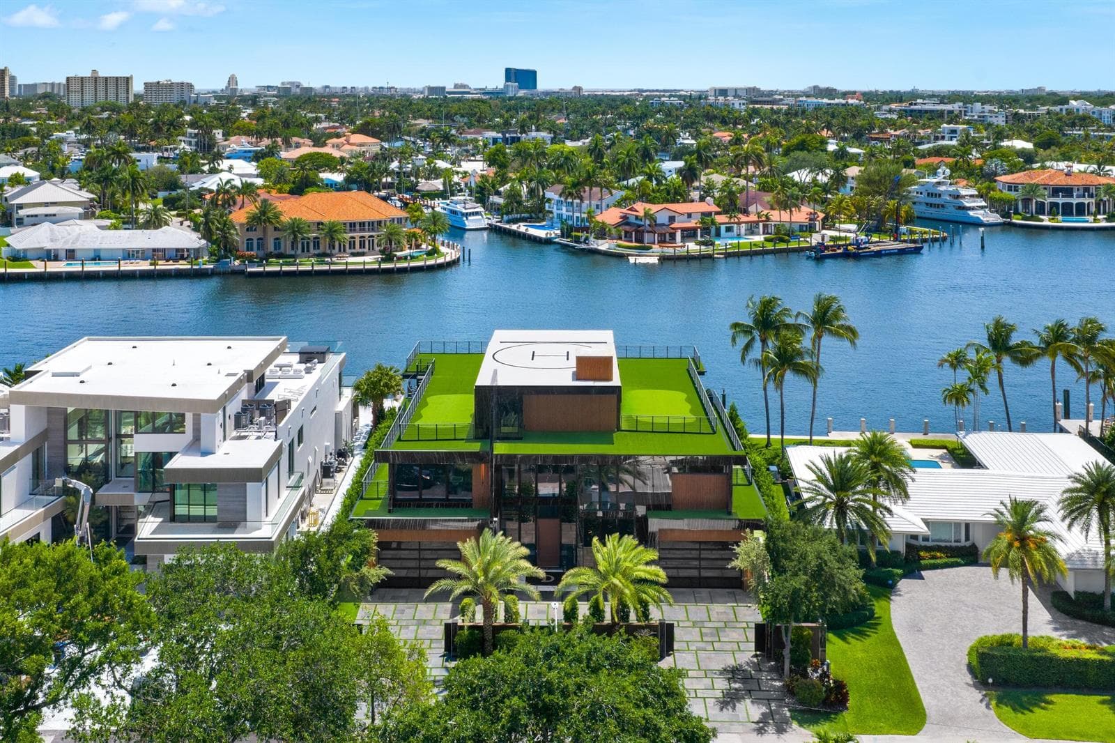 733 Middle River Drive, Fort Lauderdale, FL 33304 photo 4