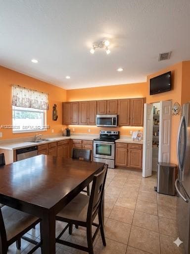 342 STAR SHELL DR, Tampa, FL 33572 photo 2