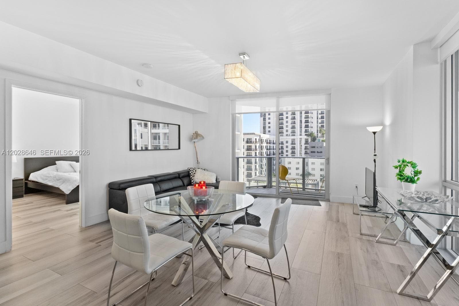 1010 SW 2nd Ave # 609, Miami, FL 33130 photo 2