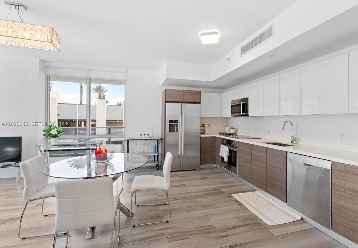 1010 SW 2nd Ave # 609, Miami, FL 33130 photo 5