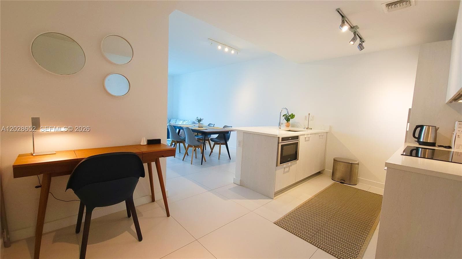 501 NE 31st St # 1002, Miami, FL 33137 photo 2