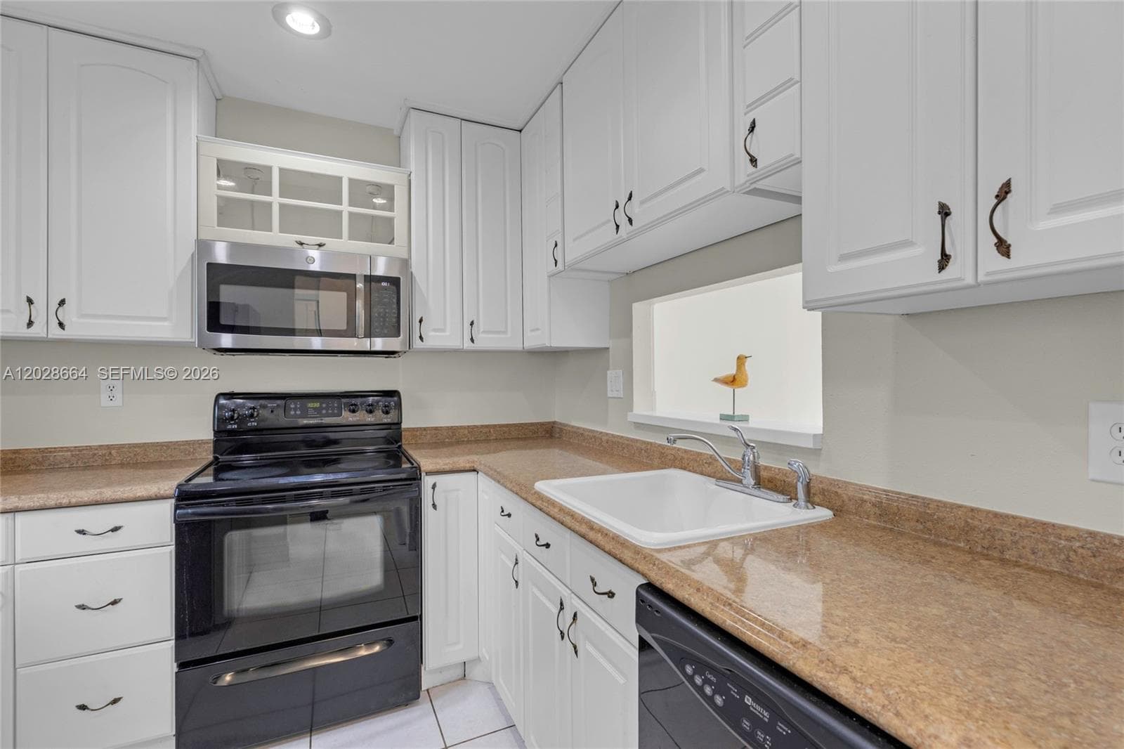4805 NW 35th St # 416, Lauderdale Lakes, FL 33319 photo 2