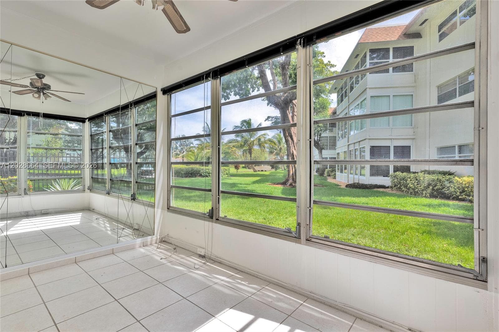 4805 NW 35th St # 416, Lauderdale Lakes, FL 33319 photo 5