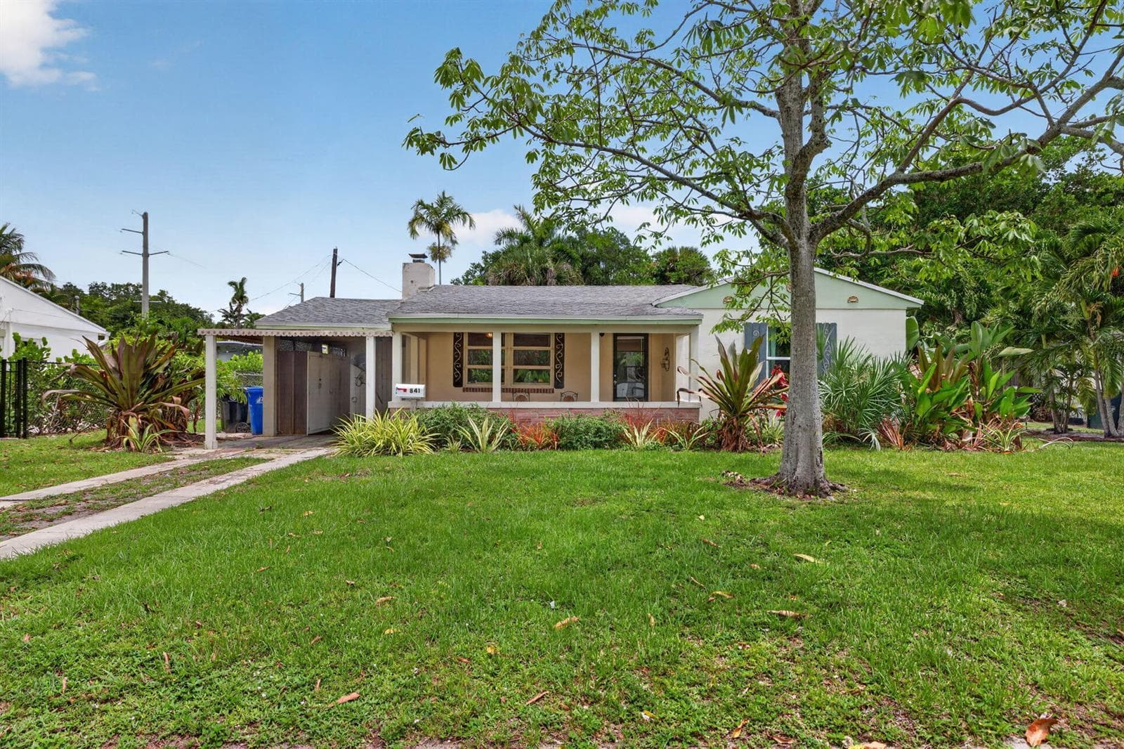 841 SW 18th Court, Fort Lauderdale, FL 33315 photo 2