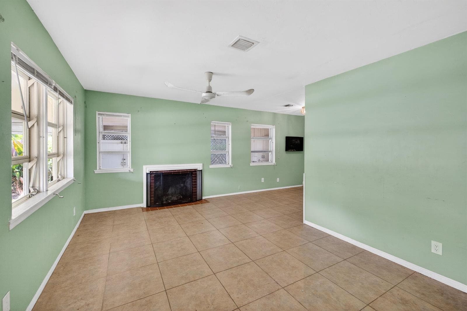 841 SW 18th Court, Fort Lauderdale, FL 33315 photo 5