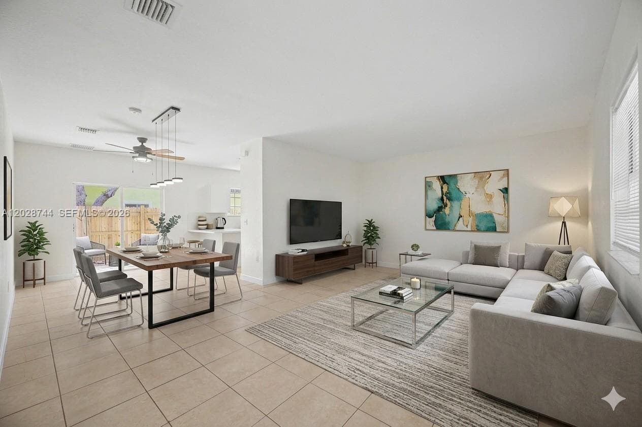 373 NE 26th Pl # 102, Homestead, FL 33033 photo 2