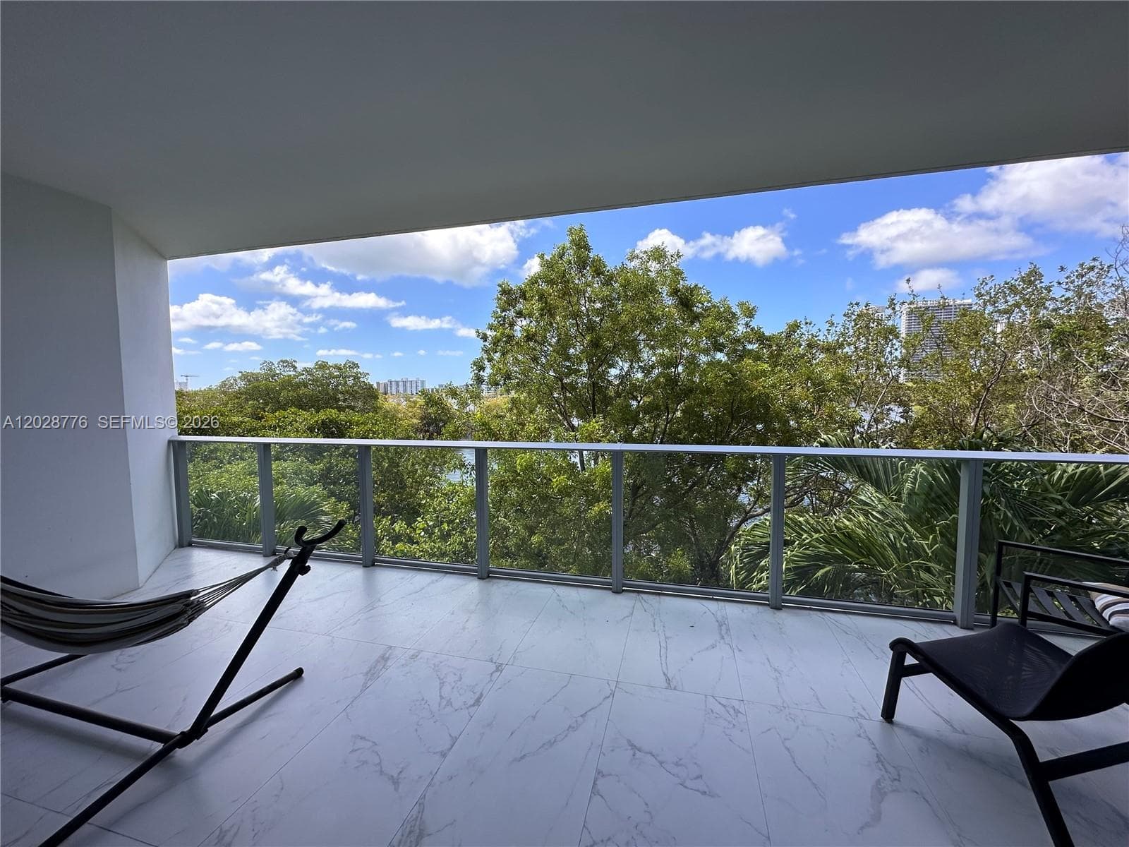 17111 Biscayne Blvd # 208, North Miami Beach, FL 33160 photo 2