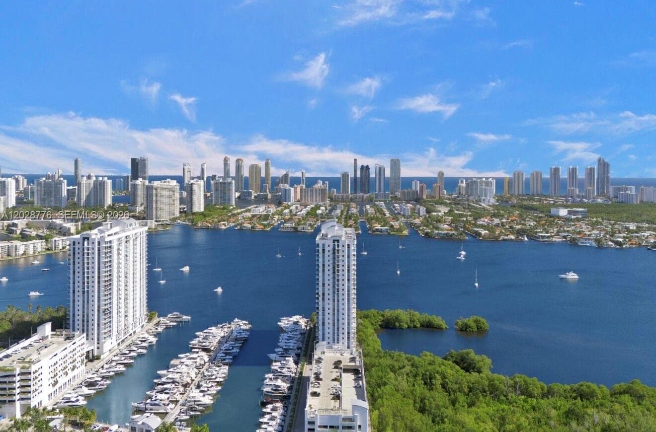 17111 Biscayne Blvd # 208, North Miami Beach, FL 33160 photo 5