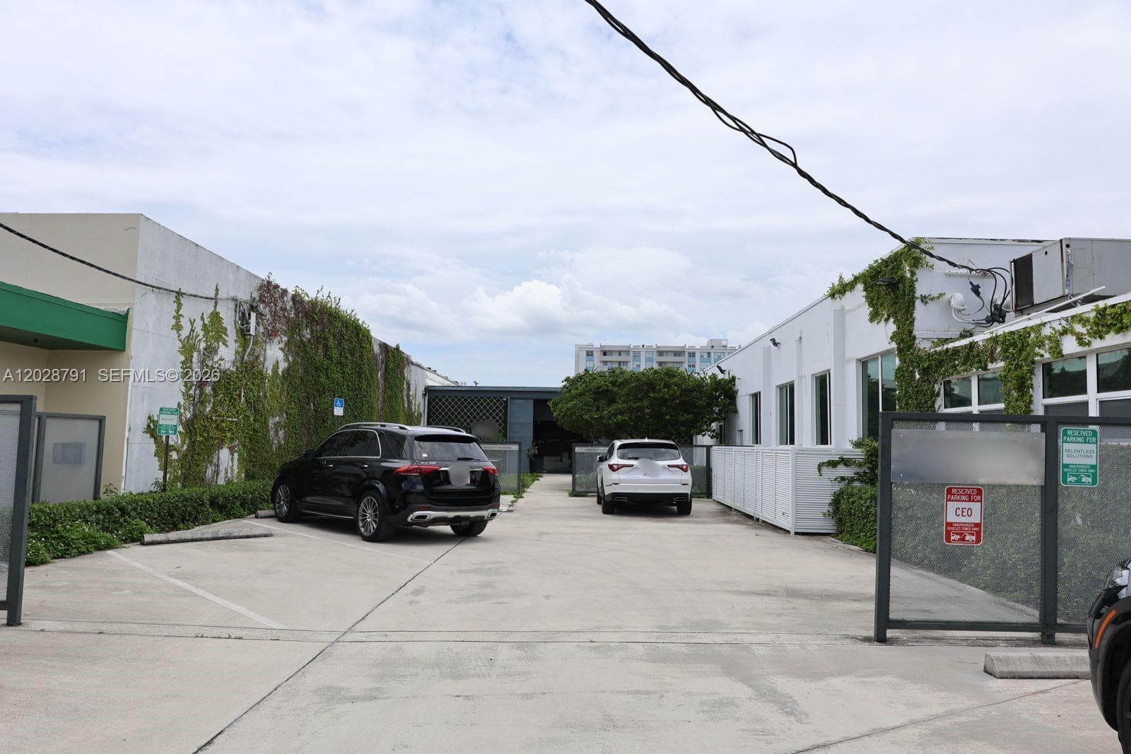 1810 NE 144th St, North Miami, FL 33181 photo 2