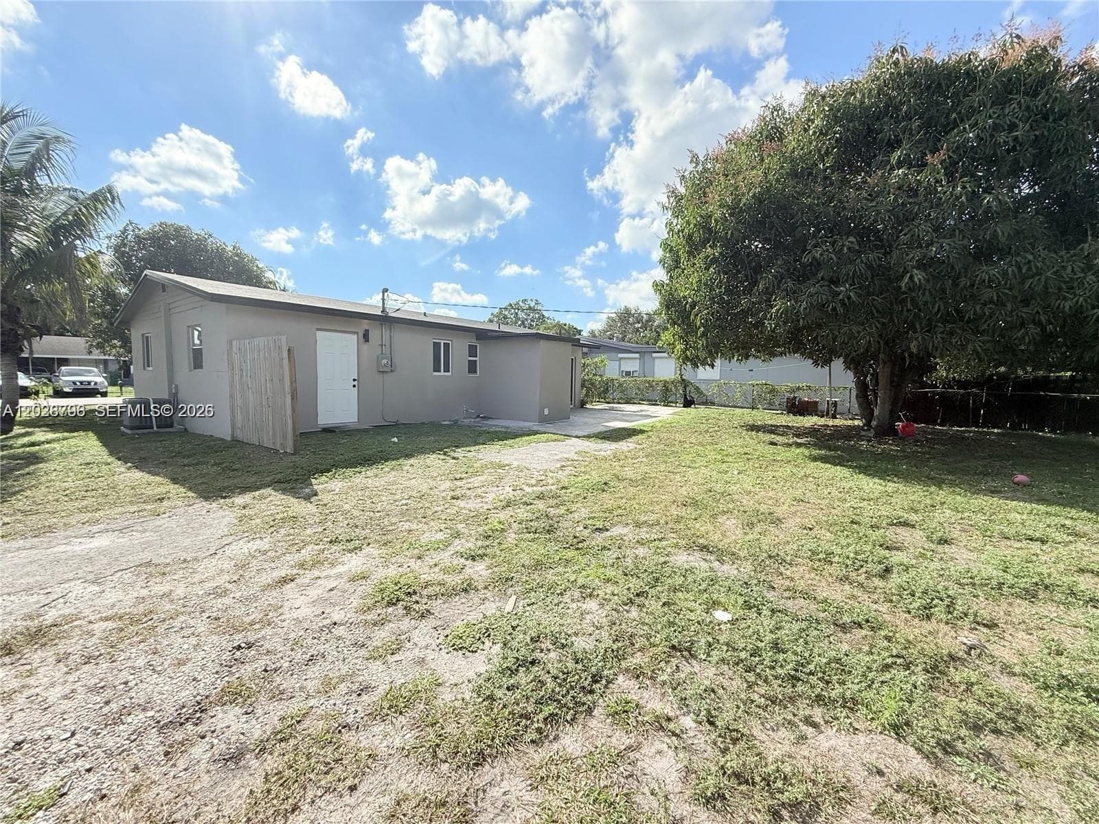 7821 NW 30th St, Davie, FL 33024 photo 2