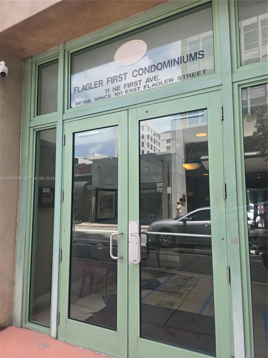 111 E Flagler St # 402, Miami, FL 33131 photo 2