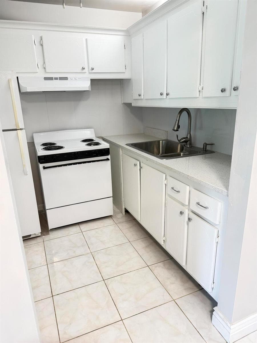 179 Windsor H, West Palm Beach, FL 33417 photo 3