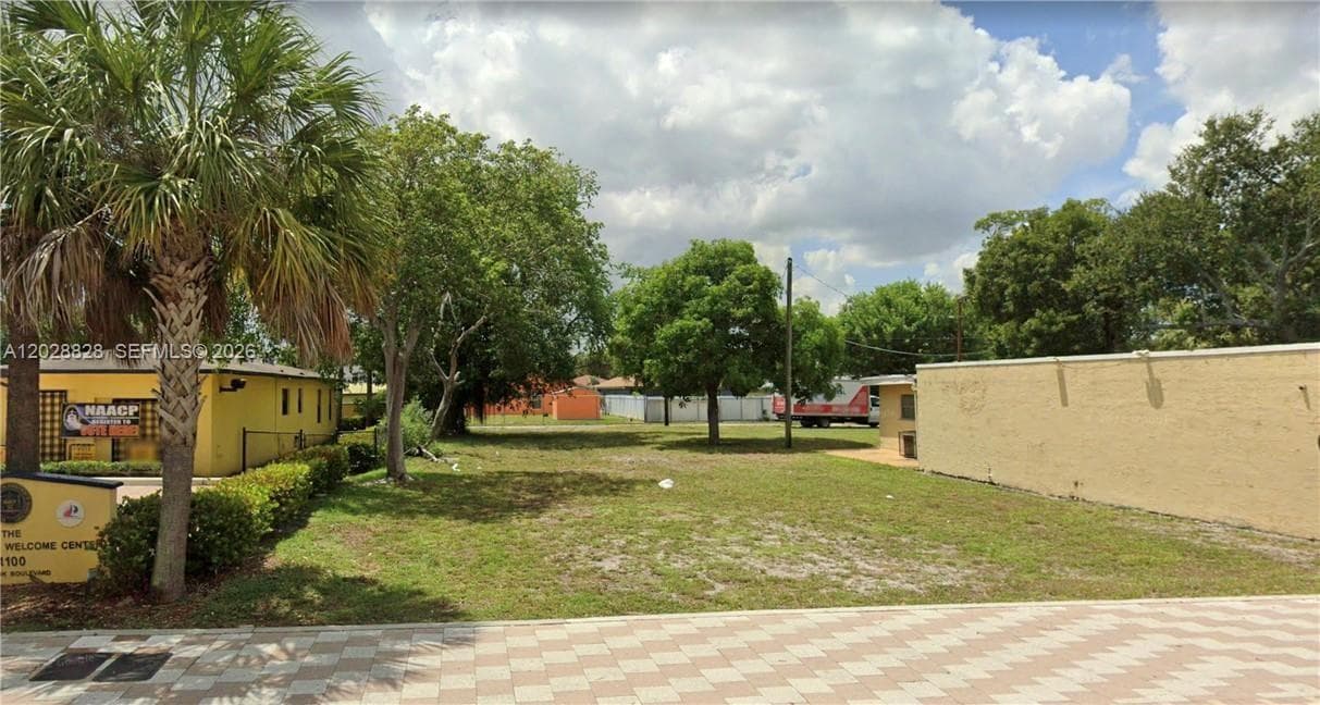 1102 NW 6th St, Fort Lauderdale, FL 33311 photo 3
