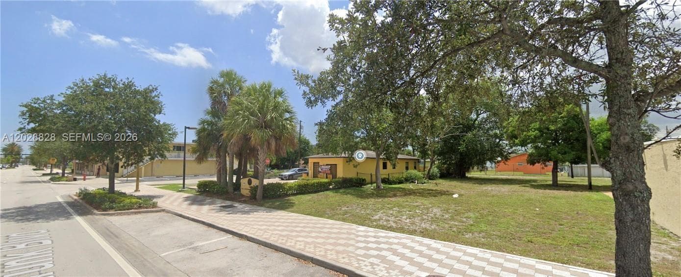 1102 NW 6th St, Fort Lauderdale, FL 33311 photo 4