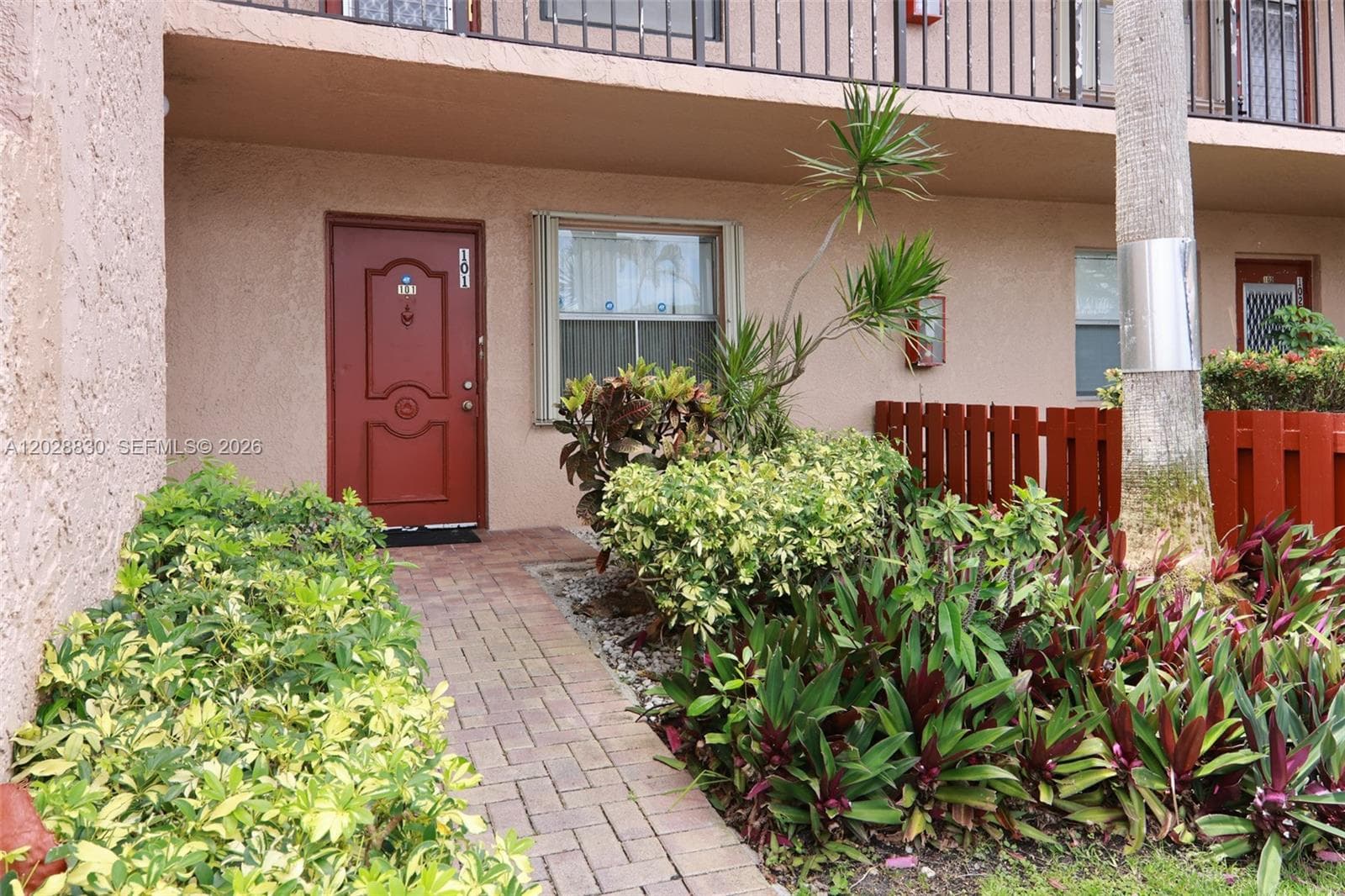 7220 Lake Cir Dr # 101, Margate, FL 33063 photo 2