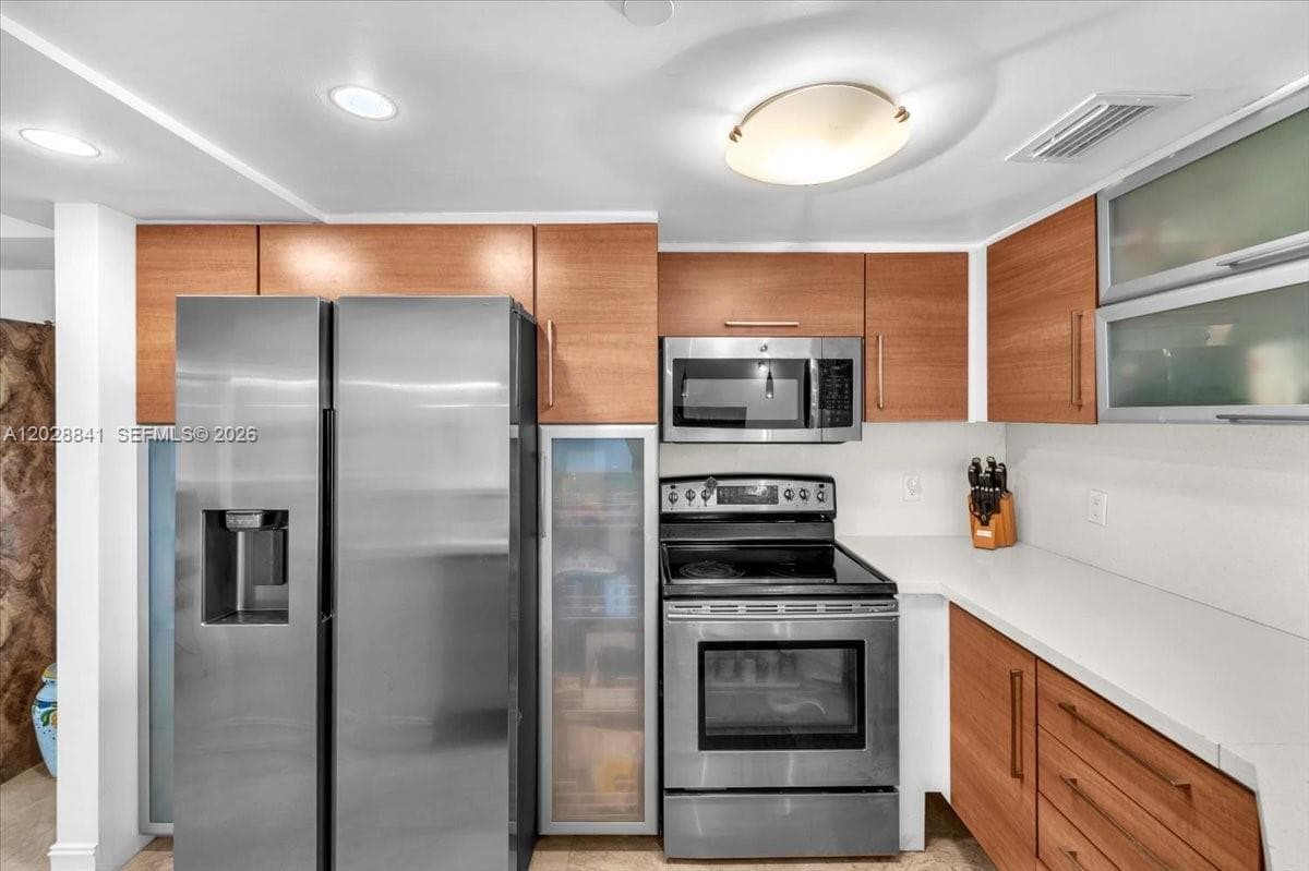 2000 Towerside Ter # 908, Miami, FL 33138 photo 4