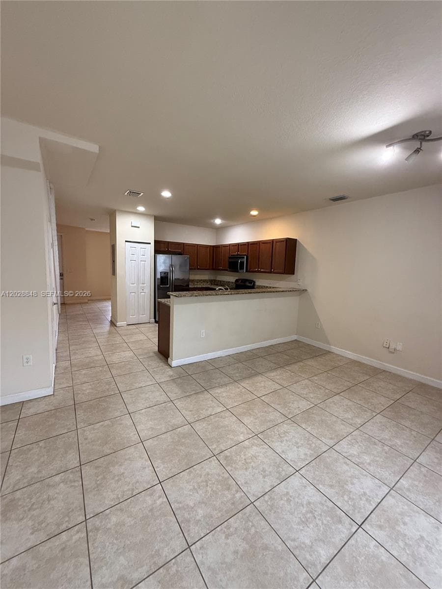 8923 W 35th Ave, Hialeah, FL 33018 photo 5