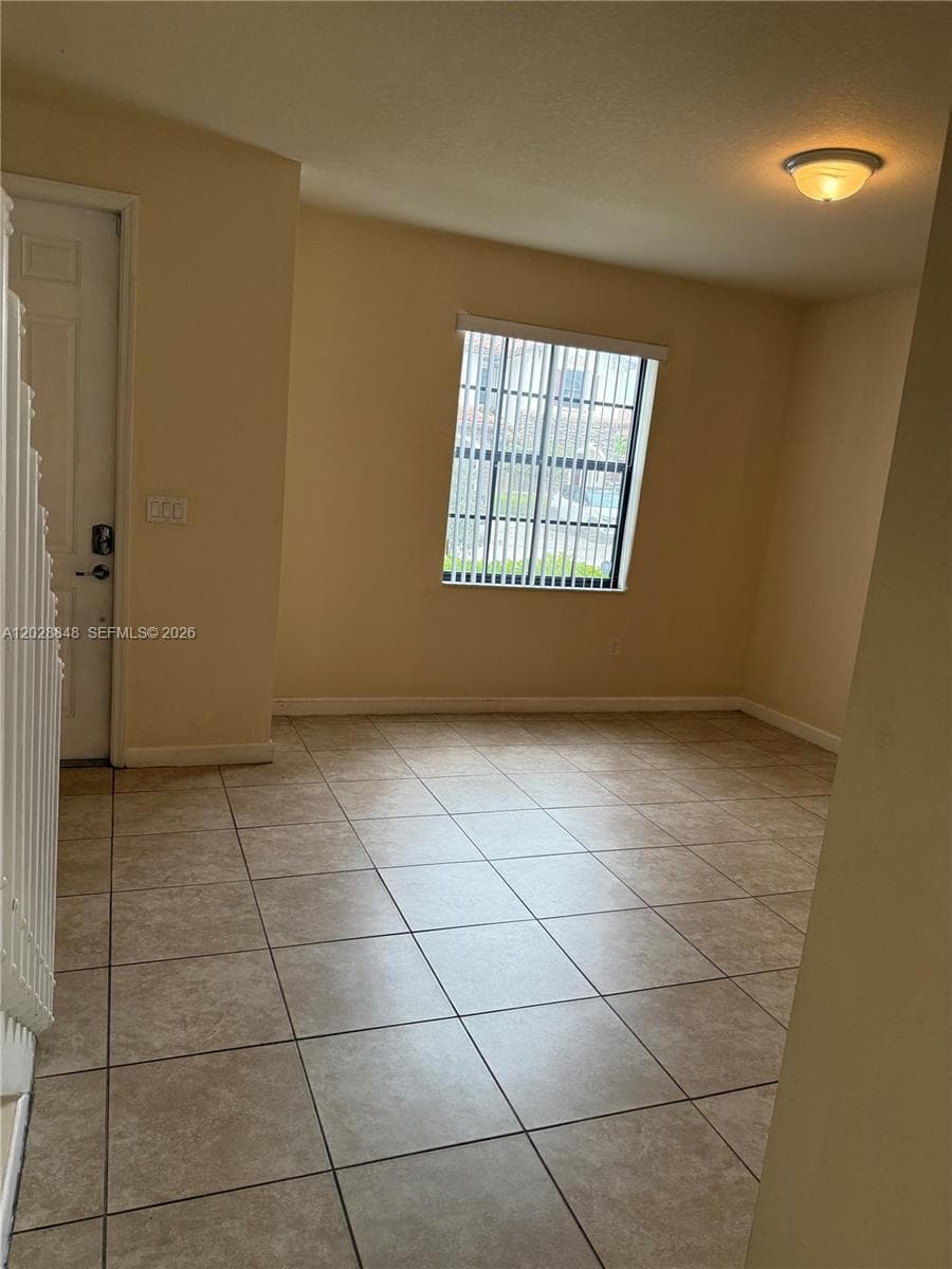 8923 W 35th Ave, Hialeah, FL 33018 photo 4