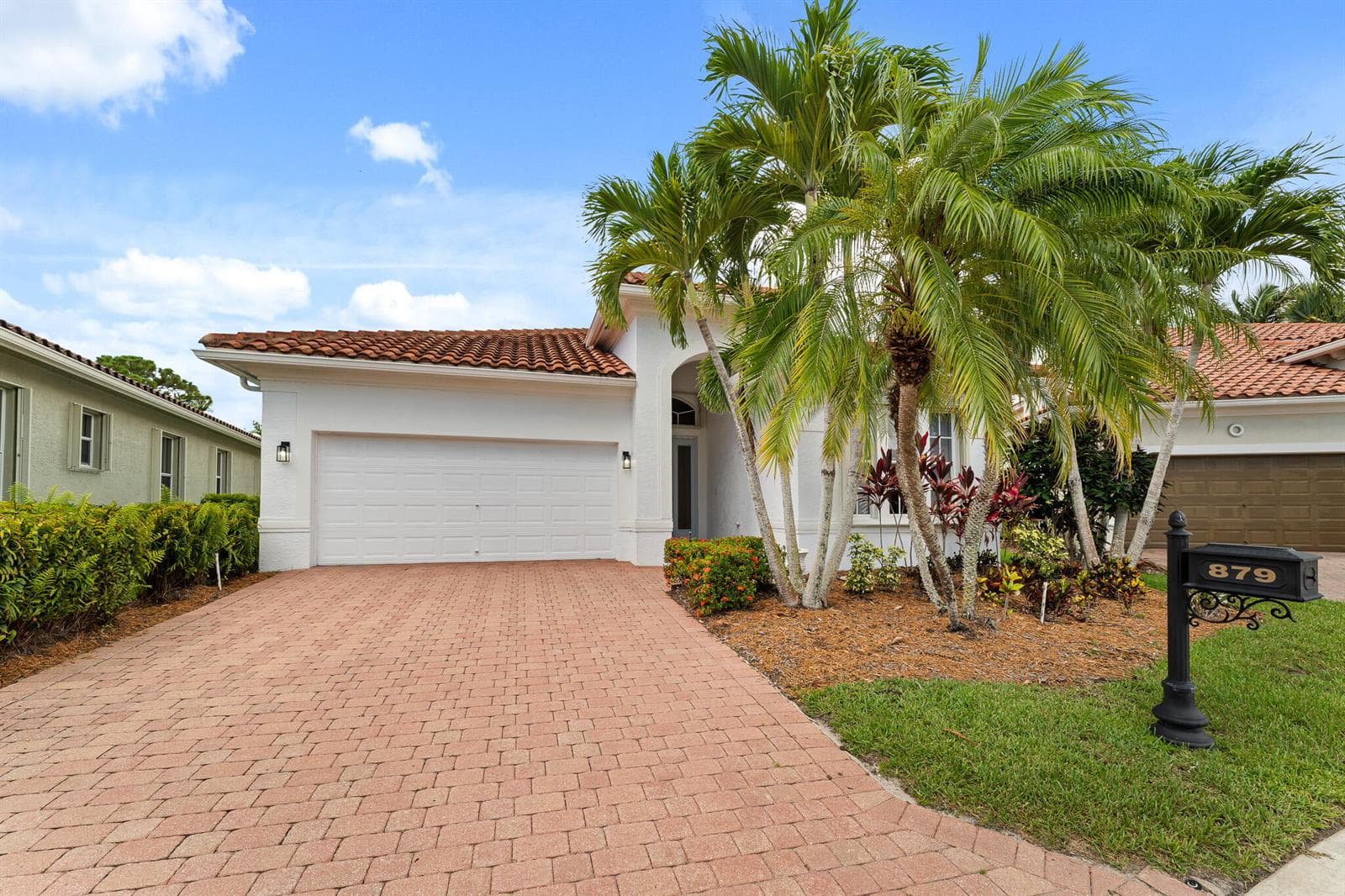 879 SW Pebble Lane, Palm City, FL 34990 photo 2