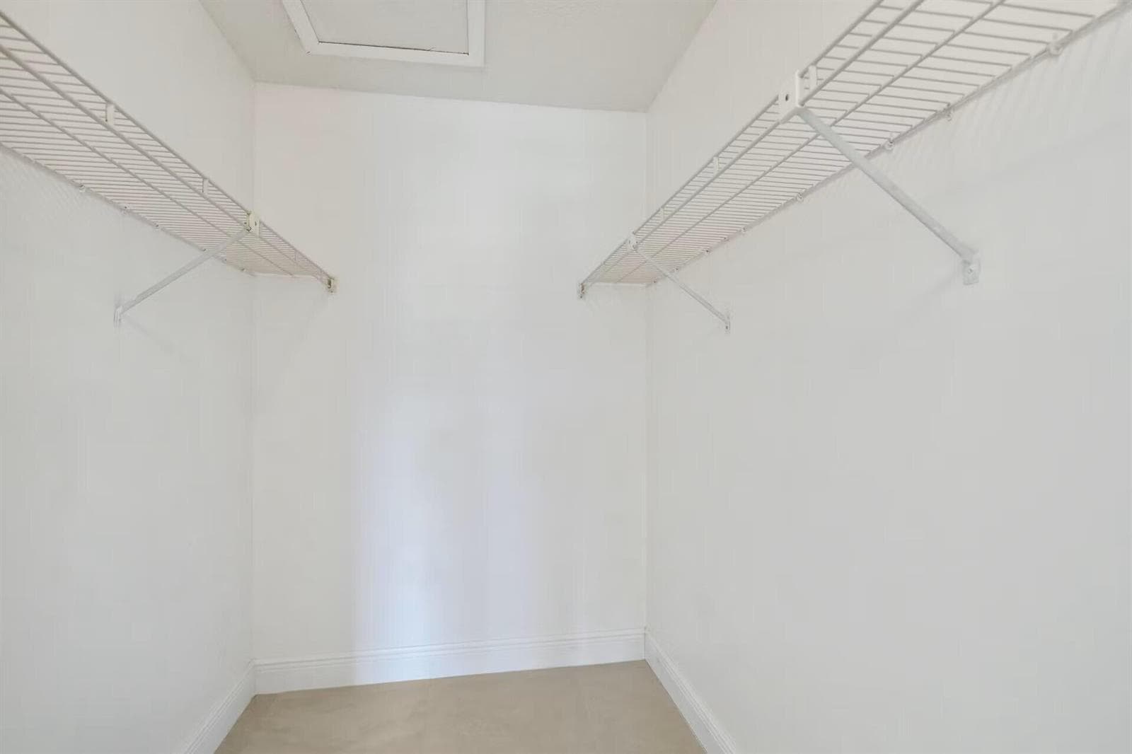 802 Sky Pine Way # E2, FL 33415 photo 5