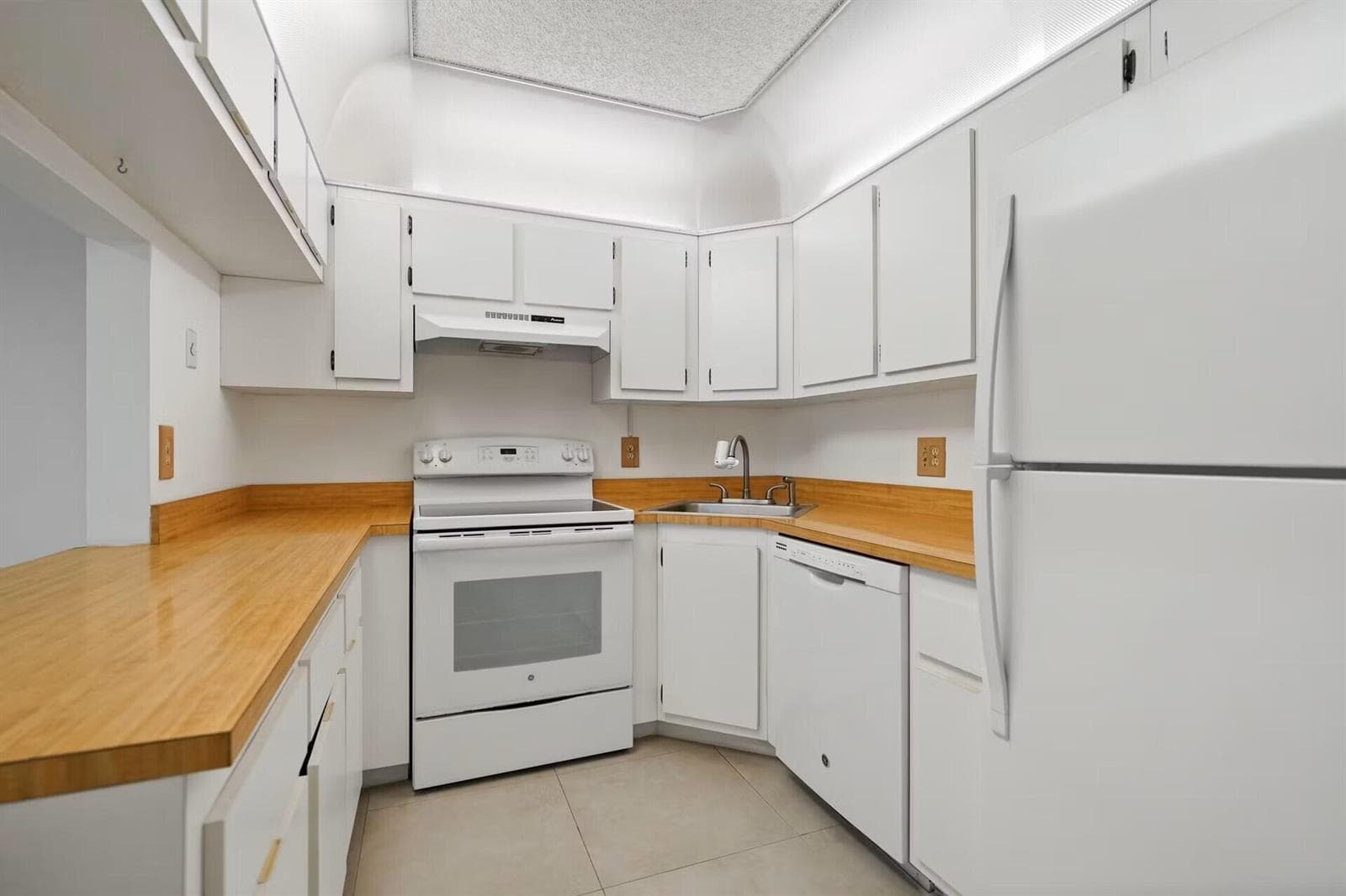802 Sky Pine Way # E2, FL 33415 photo 4