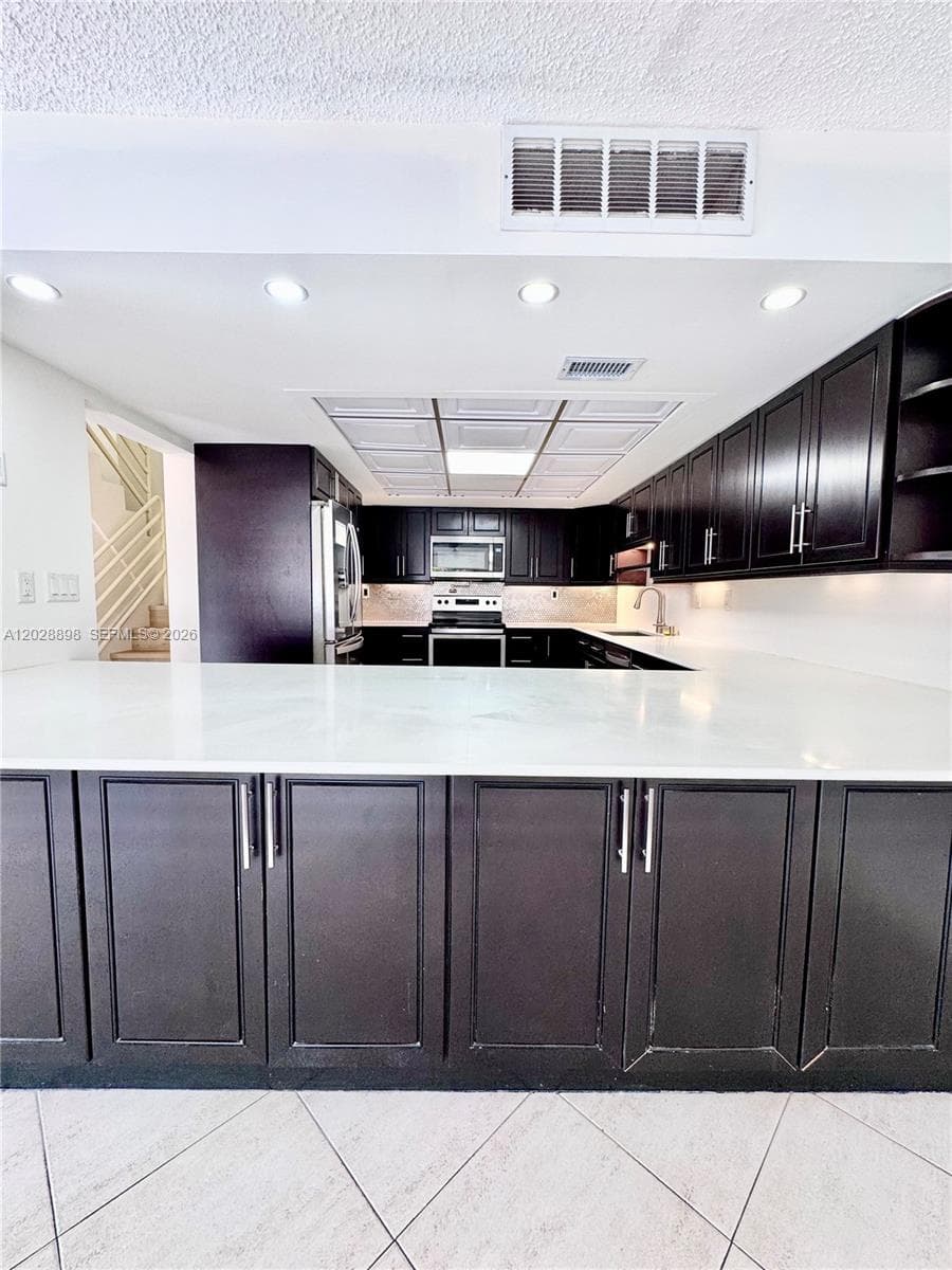 535 NW 98th Ave, Plantation, FL 33324 photo 3