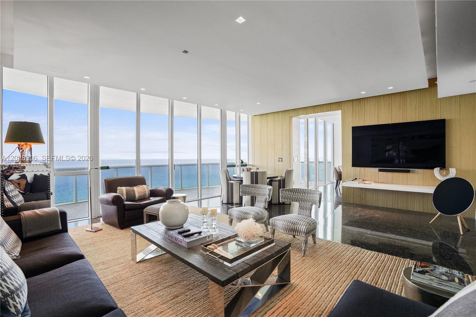 15811 Collins Ave # 2601, Sunny Isles Beach, FL 33160 photo 2