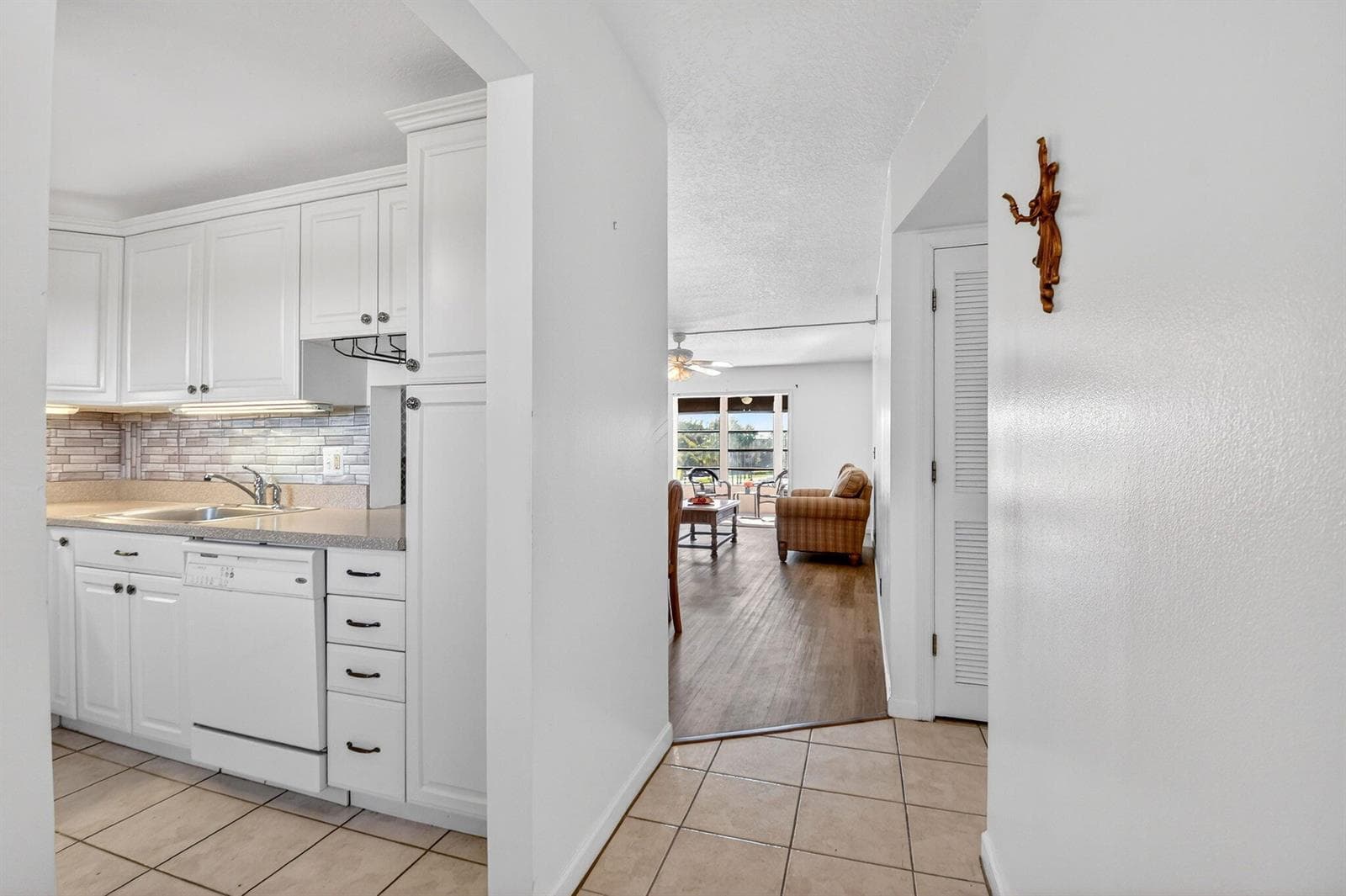 230 NE 26th Avenue # 302, Boynton Beach, FL 33435 photo 5