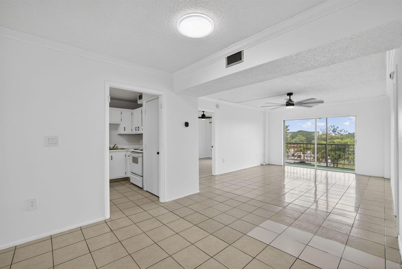 4174 Inverrary Drive # 513, Lauderhill, FL 33319 photo 5
