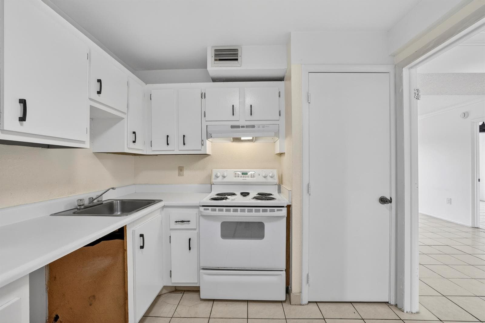 4174 Inverrary Drive # 513, Lauderhill, FL 33319 photo 4